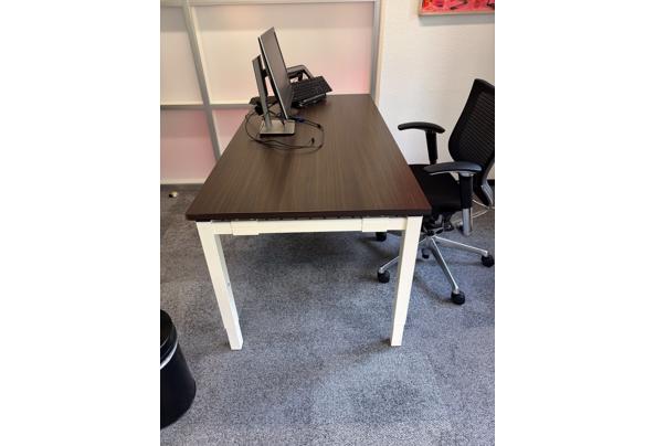 Hoge en middelhoge kasten kantoor - Bureau