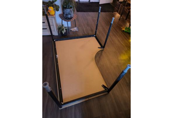Hoekbureau, 160x120cm hoogte vertelbaar - WhatsApp-Image-2025-12-06-at-16-06-26-(1)
