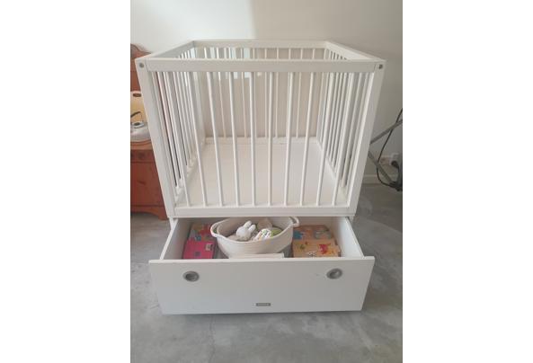 baby box, wit - 20220825_114003