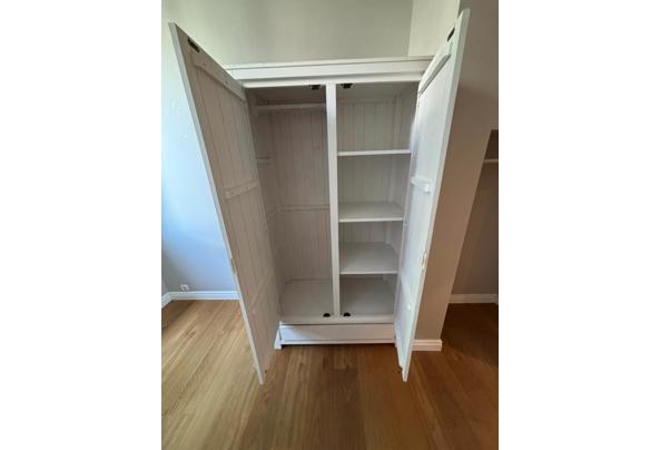 3 stevige witte houten kasten - WhatsApp-Image-2025-06-24-at-15-53-34-(1)