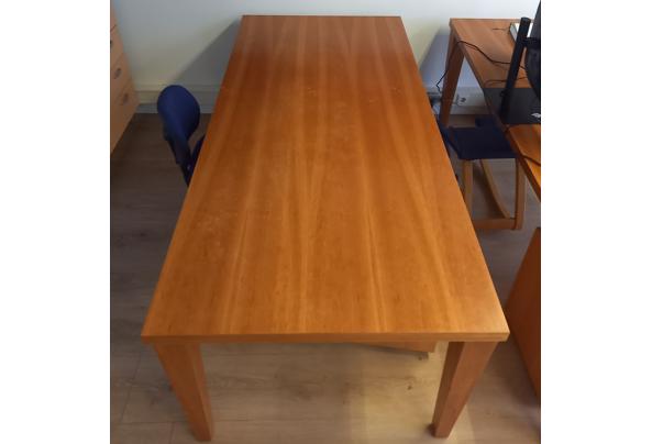 tafel of bureau kersenhout - 20260714_130532