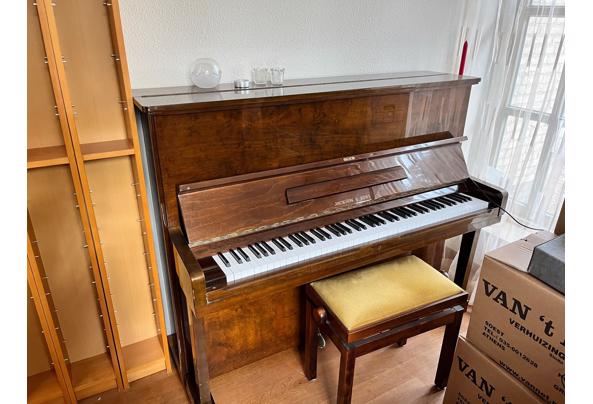 Bruine piano in goed staat - IMG_1946