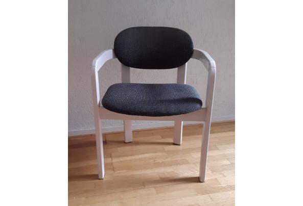Oerdegelijke eettafel met 6 stoelen - 20251006_112522