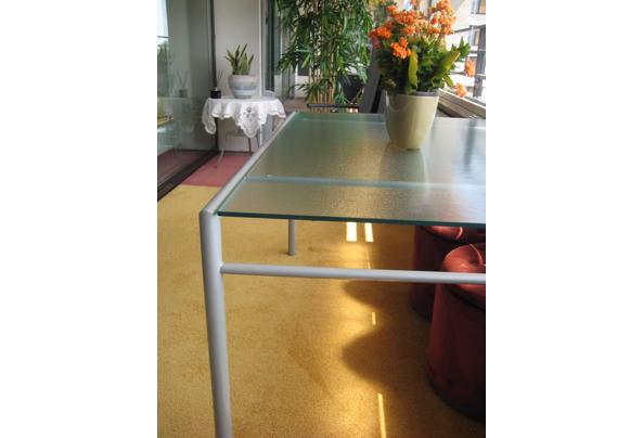 Mooie (tuin) tafel met aluminium frame en glazen blad - IMG_3774