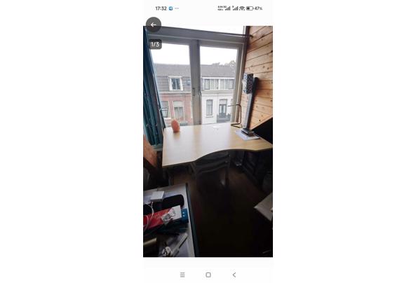 Bureau van Ikea met computersteun - WhatsApp-Image-2026-10-22-at-17-33-11-(2)