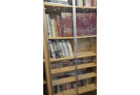 Mooie grote kast met prachtige deurtjes  - 20260116_092231