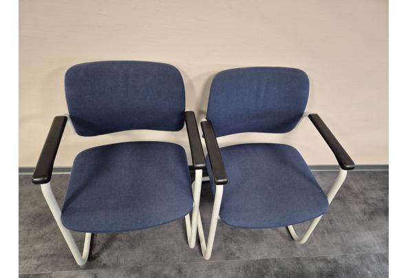 14 stoelen met armleuningen - 20250604_093109