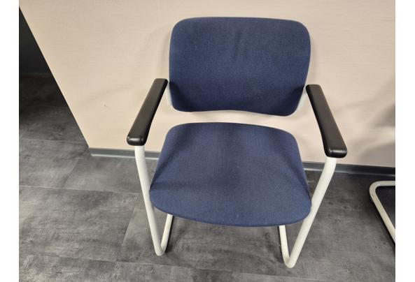 14 stoelen met armleuningen - 20250604_093122