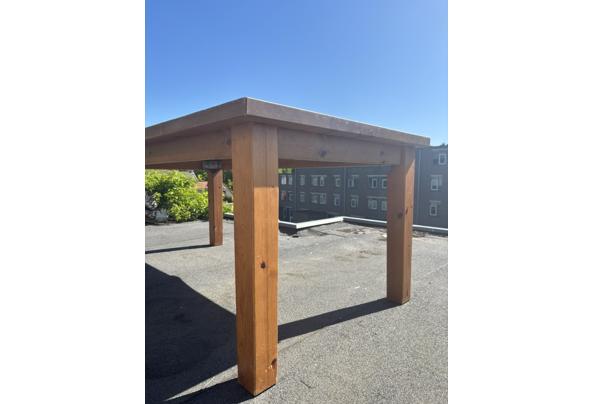 Houten eettafel - 0E67A03E-90E5-4E42-8675-DDAF6233541F_1_105_c