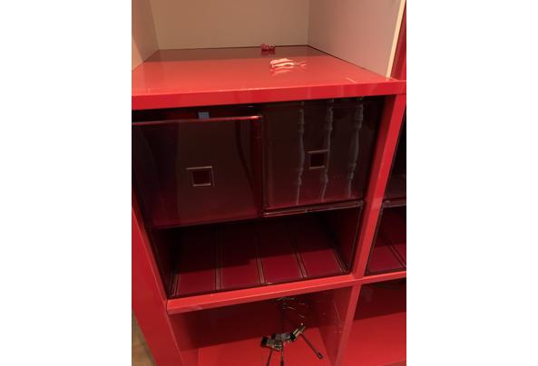 Ikea vakken kast rood  - 6C519CDB-50B4-40AD-BD94-A661049BEEC7_1_105_c