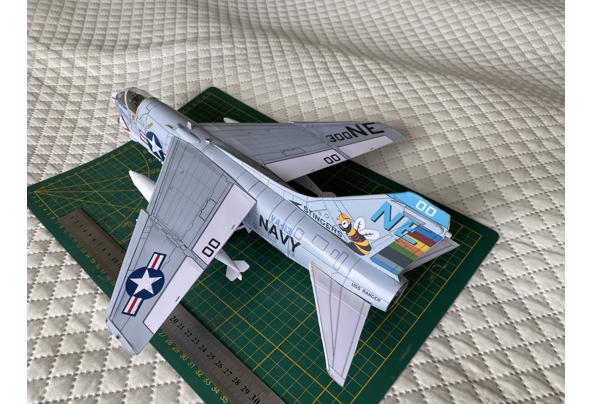 Kartonmodel Chance-Vought Corsair A-7 schaal 1:33 - A7-2