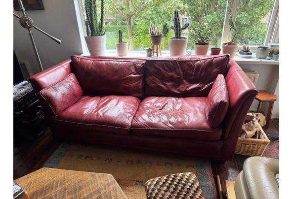 2.5 zits bank bordeauxrood leder, merk Chesterfield - image0(3)