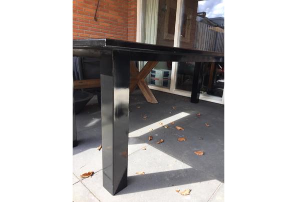 Zwarte houten tafel 230 bij 90 cm - 829D7BD6-AA16-4C8D-B3A3-F0F85426E432