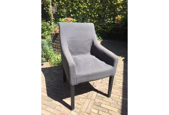 3 Ikea 'Sakarias' stoelen bekleed met donkergrijze stof - IMG_7437