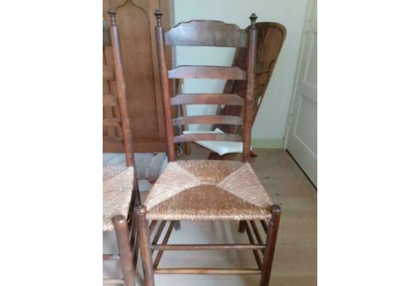 4  goede antieke houten stoelen  - $_84-(3)