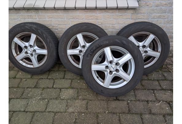 winterbanden op velg 195/65R15 6,5x 15h2 - PXL_20251122_114034469