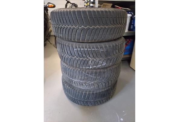 Winterbanden op velg 15 inch 195/65 - 20240921_163717