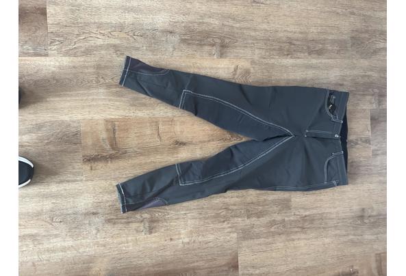 Bank 2 zits - IMG_1146