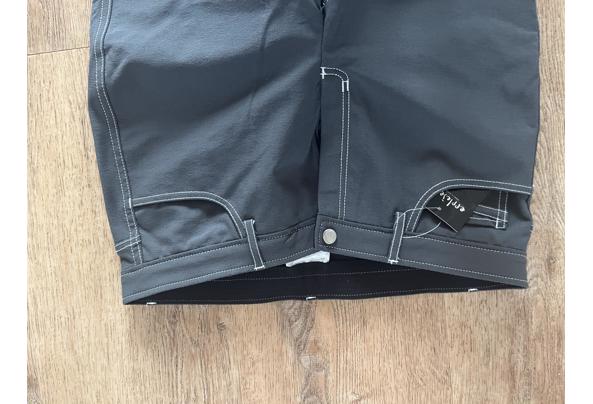 Bank 2 zits - IMG_1147