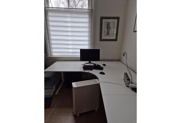 Groot Ahrend hoekbureau - 20260203_153854