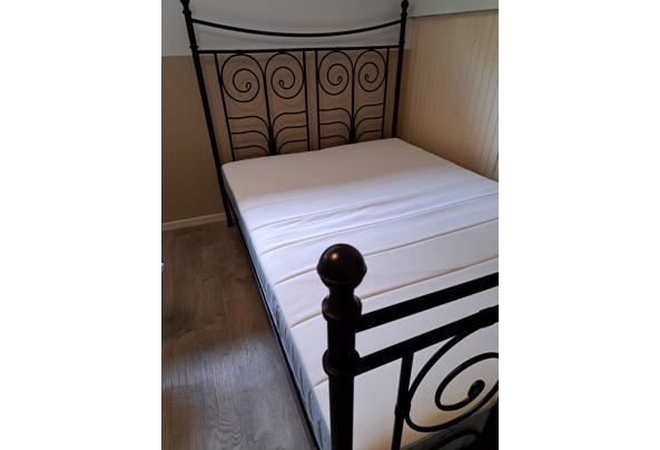 2 persoons bed met lattenbodem - 20260505_133137