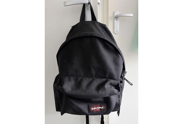 Eastpak rugzak - DF680F69-0872-45AA-961C-070ABE019106