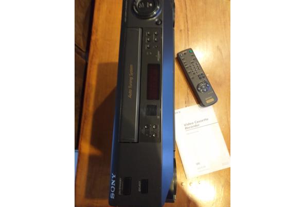 Video Cassette Recorder - 20211229_143518