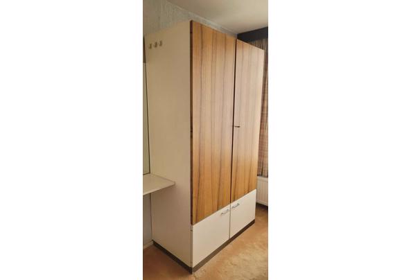 Een set (2) grote slaapkamer kasten - WhatsApp-Image-2024-08-07-at-11-02-46_45f7fe44