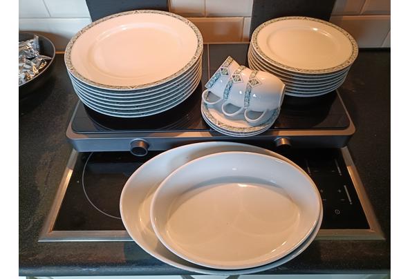 Uitzet | Servies | Pannenset | Bestekset - IMG20251229152820