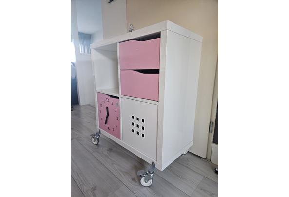 Stevige Ikea meidenkast op wielen  - 20251213_152514