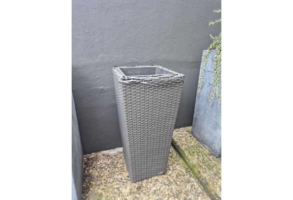 Wicker plantenbloembak - 20260405_153317