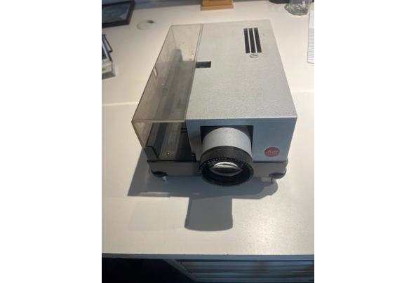 Dia-projector  - projector-1