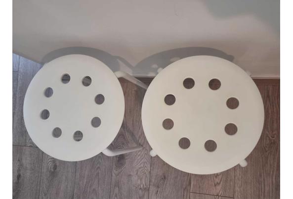 Twee IKEA krukjes - IMG-20250720-WA0000