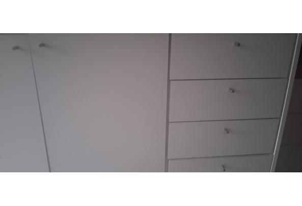 Gratis af te halen keukenkast afm 180/150 cm kleur wit Den Haag zuid - keukenkast