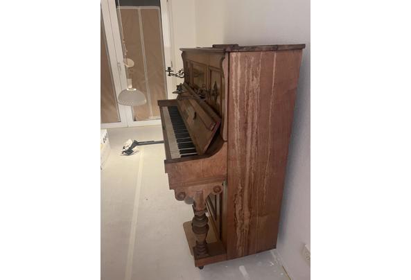 Oude piano - IMG_4442