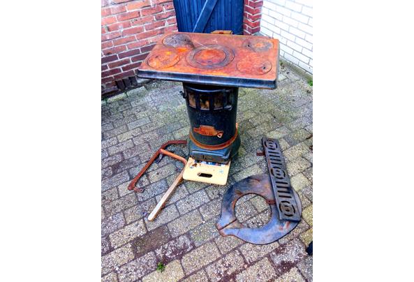 Antieke kleine platte buis/fornuis/kachel merk Thebo - 20250306_140442