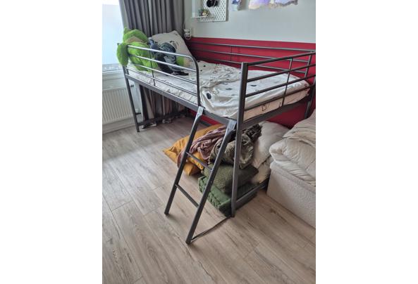 IKEA SVARTA halfhoogslaper - 20260915_165039