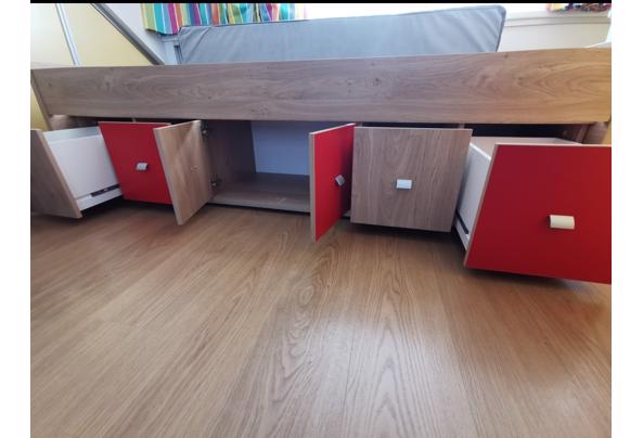 Stevig bed met veel opbergruimte  - Screenshot_20251113_093635