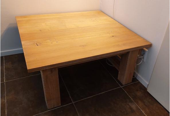 Robuste houten salontafel vierkant. - 20231108_145255