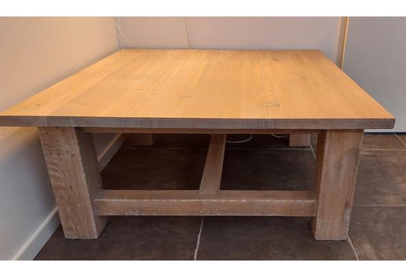 Robuste houten salontafel vierkant. - 20231108_145305