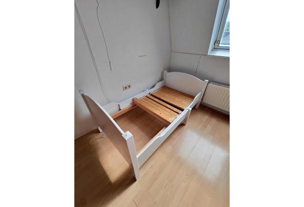 Grenen kinderbed dat meegroeit - IMG-20260829-WA0004