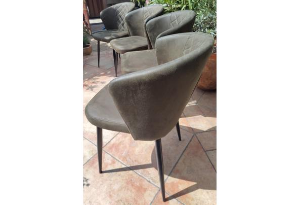 4 leuke donkergroene fauteuils - feautuiltjes-03