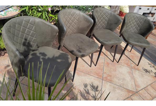 4 leuke donkergroene fauteuils - feautuiltjes-04