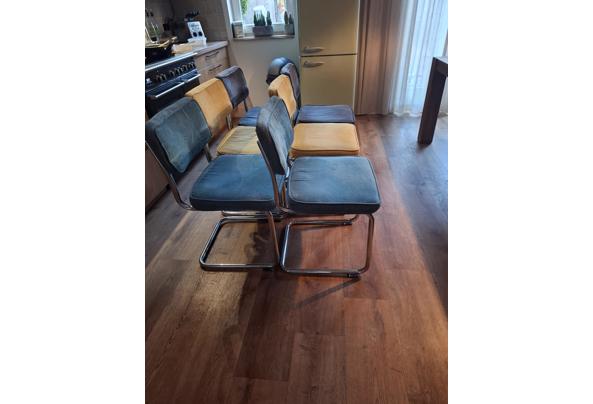 Gratis 6 eetkamer stoelen - 20261010_182534