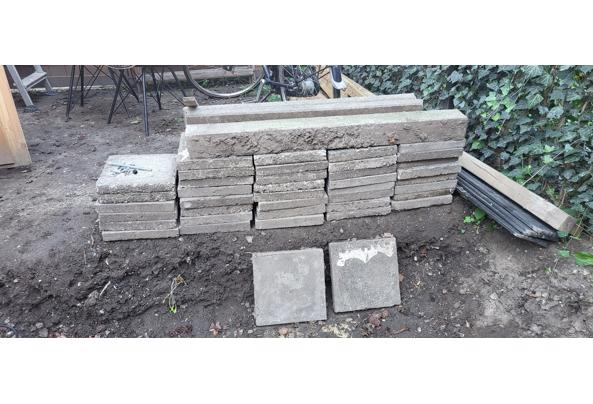 Grindtegels en opsluitbanden - 20230906_085951
