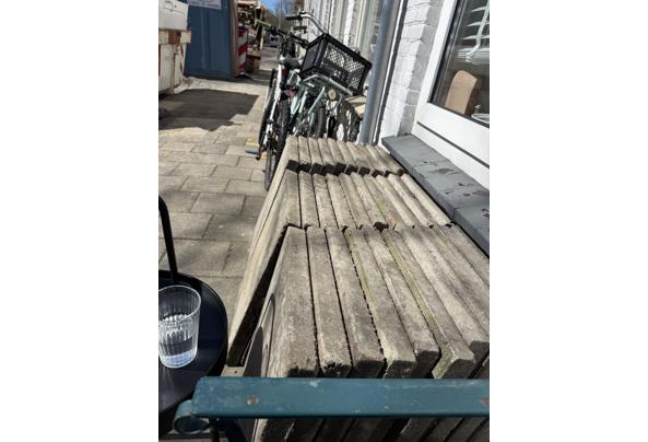 44 betontegels 40x60 gratis af te halen - IMG_8300