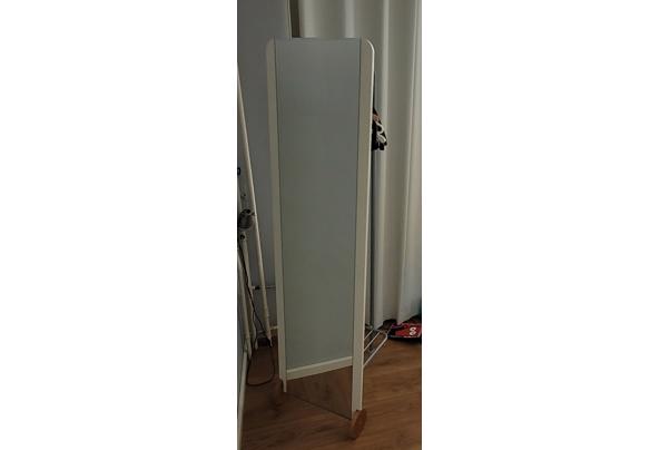 Stand spiegel met kledingrek  - 20250908_120657