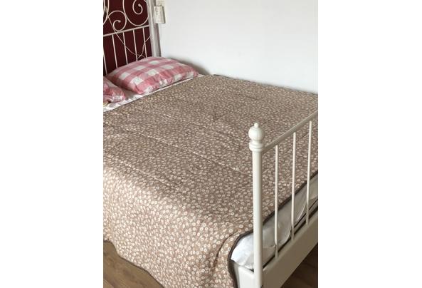 Ikea tweepersoons bed in perfect  staat.  - 4D476E94-4B0E-40E0-BC71-787D2B49FBE4_637579210802649612