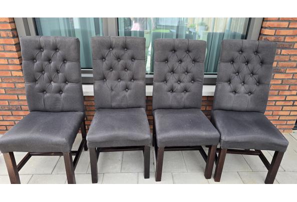 4 grijze stoffen eetkamerstoelen - 20260417_165700