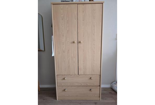 Houten kastje met 2 lades - 20261015_165224